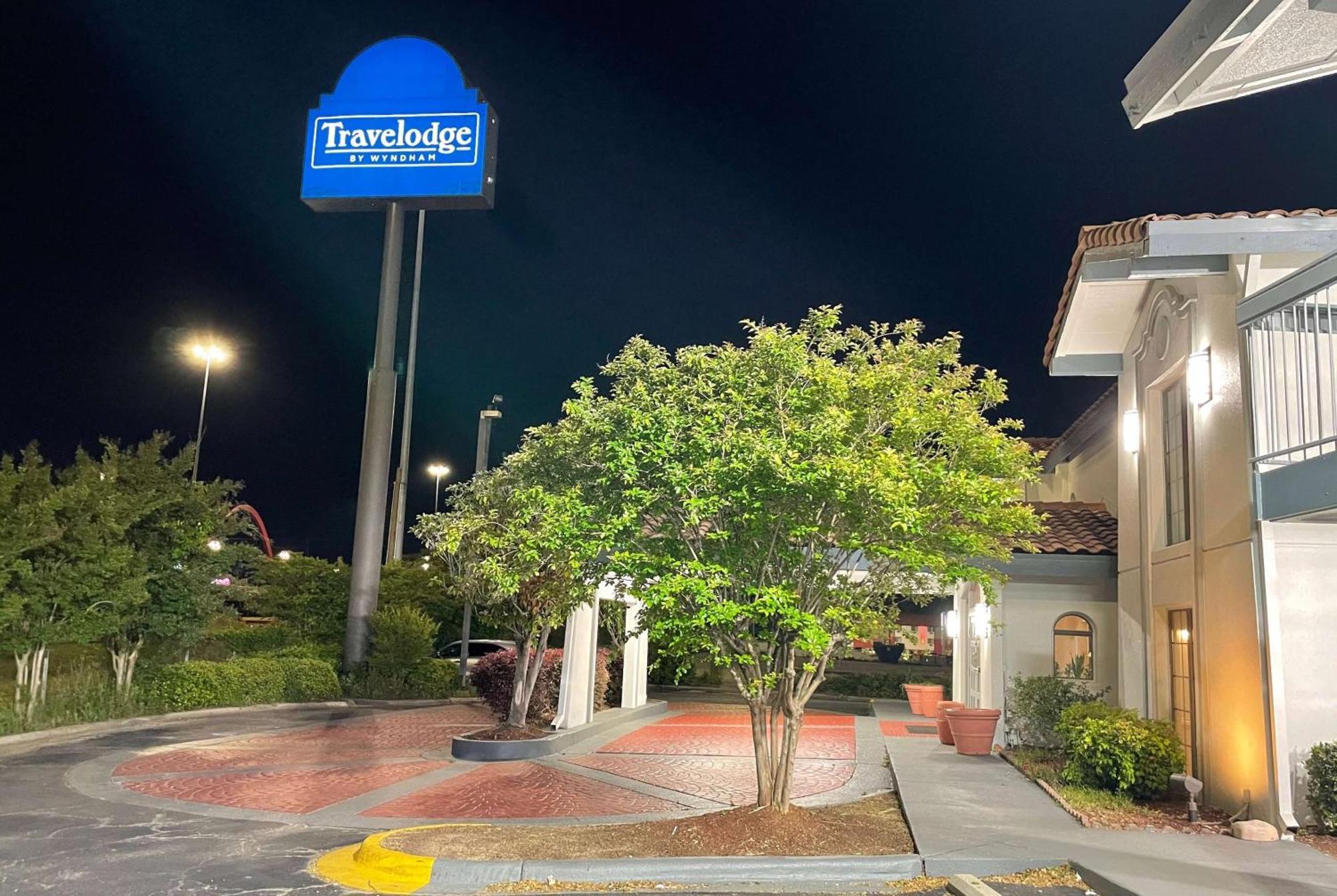 Travelodge By Wyndham Tuscaloosa Exteriör bild